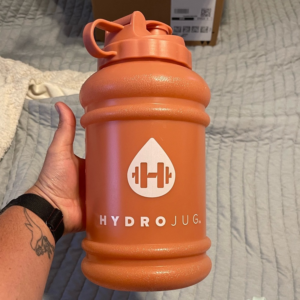 Blush Hydrojug